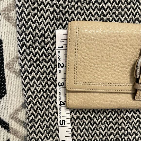 Coach Cream Pebbled Leather Soho Checkbook Wallet - Picture 9 of 10